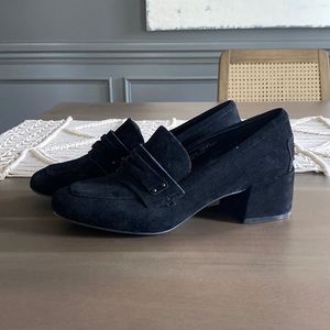 Chinese Laundry Suede Loafers size 10